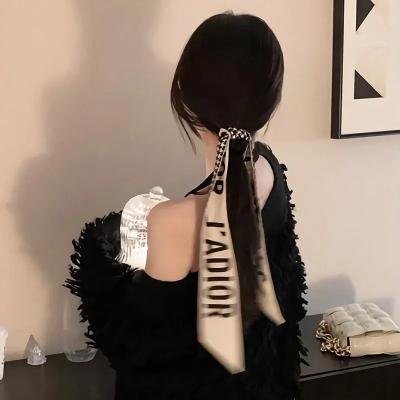 乖乖入局贺少拥我入怀